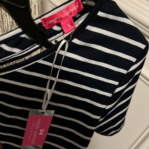 NWT Simply Southern Anchor Top - Picture 5 of 5